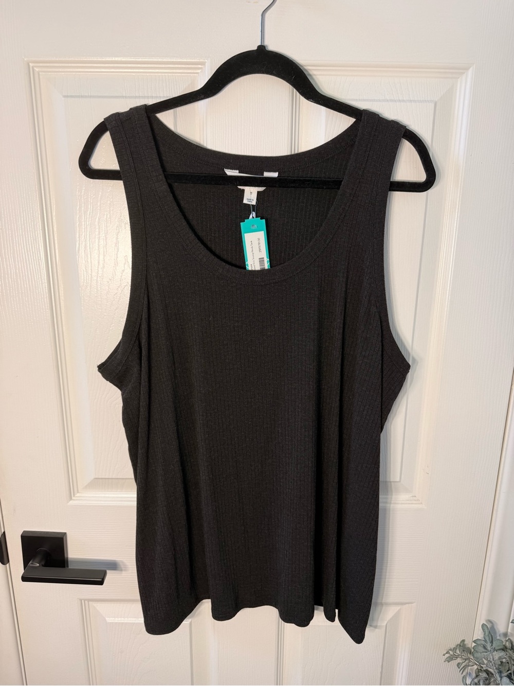 Market & Spruce Black Ribbed Scoop Tank Top NWT